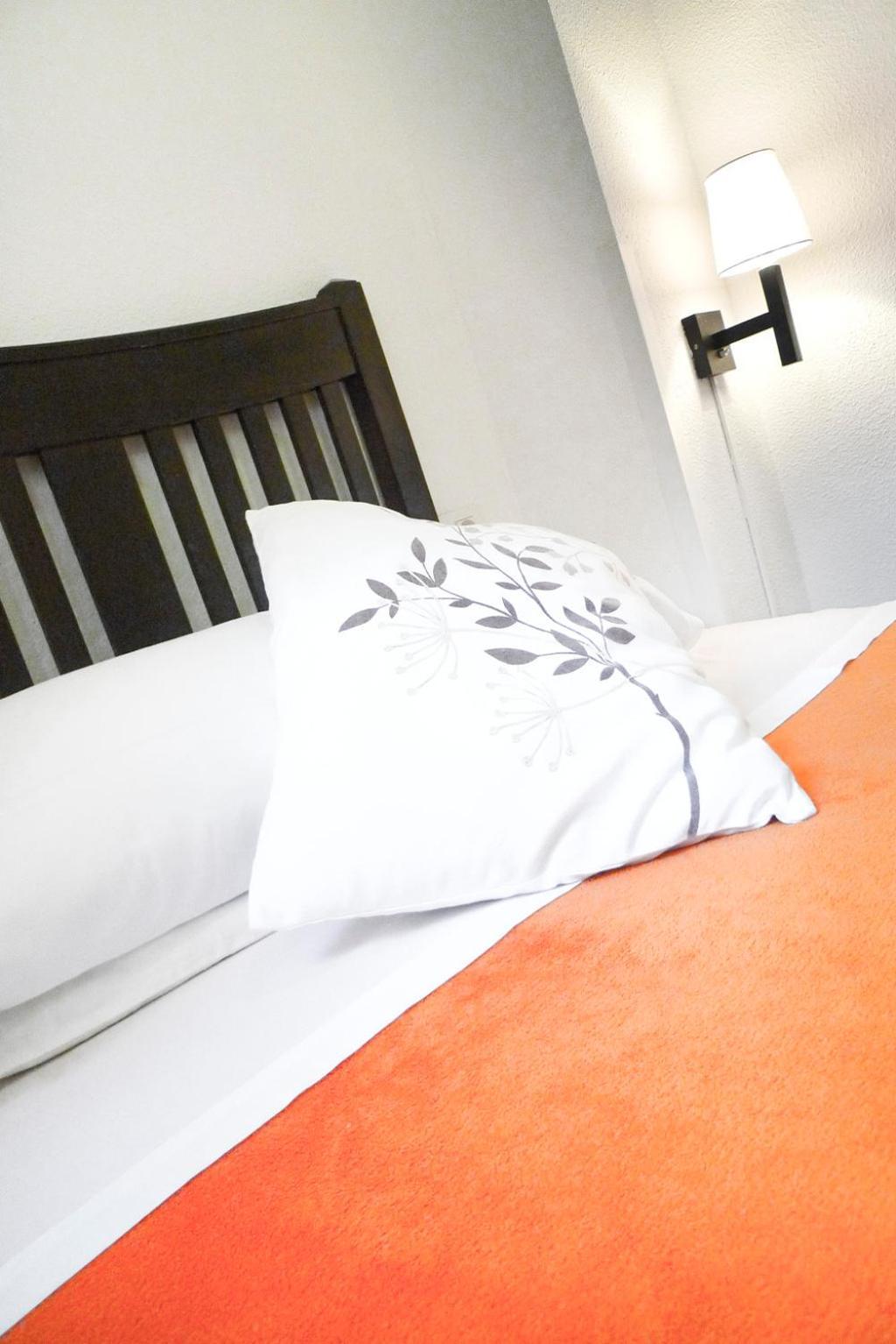 Apartamentos Carolina Торемолинос Стая снимка