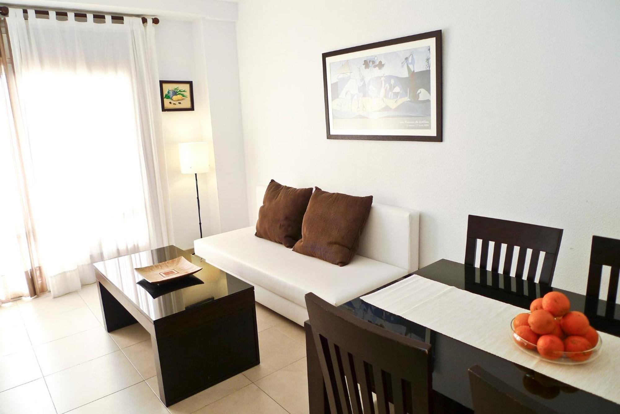 Apartamentos Carolina Торемолинос Стая снимка